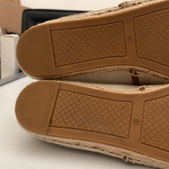 Tory Burch Cream and Brown loafers - Picture 15 of 15